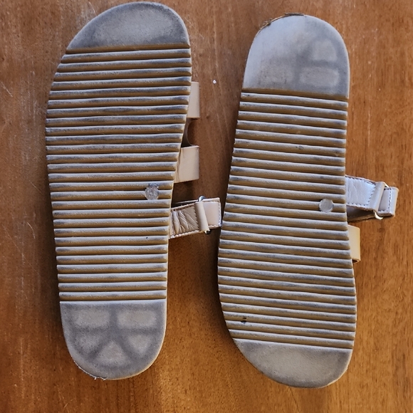 Steve Madden Tan Slide Sandals with Adjustable Strap - Picture 2 of 2